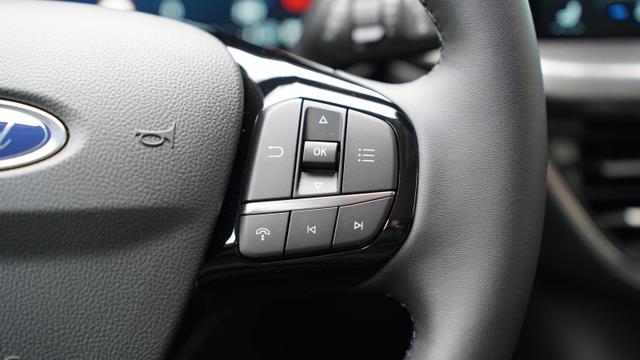 Ford Kuga Titanium 2.5Duratec FHEV+LED+SHZ+Dachreling+ 