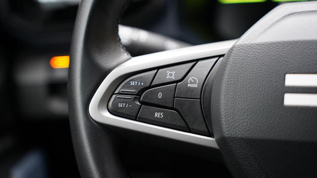 Dacia Duster Expression 1.2 TCe 130 4x4+LED+Sitzheizung 