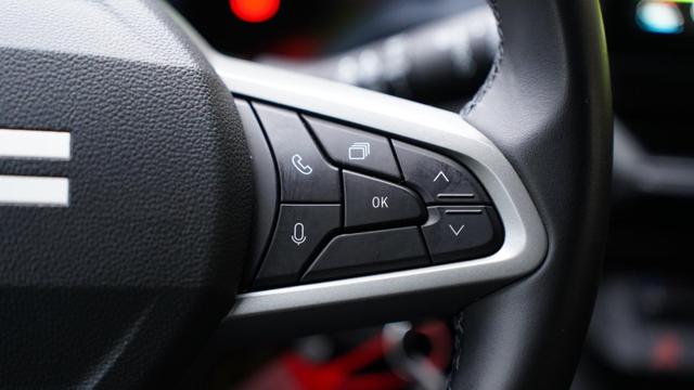 Dacia Duster Expression 1.2 TCe 130 4x4+LED+Sitzheizung 