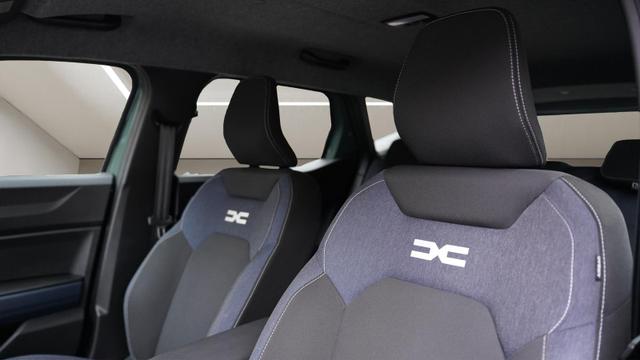 Dacia Duster Expression 1.2 TCe 130 4x4+LED+Sitzheizung 