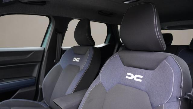 Dacia Duster Expression 1.2 TCe 130 4x4+LED+Sitzheizung 