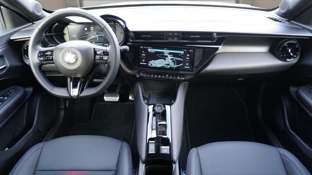 Alfa Romeo Junior 1.2 48V-Hybrid Speciale Hybrid Matrix-Sitzheizung-360°Parksensoren 