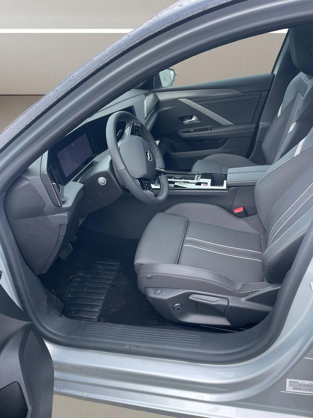 Opel Astra Caravan GS ST 1.2+Matrix-LED+Elekt-Hackklappe+Sitzheizung+Techpaket 