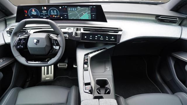 Peugeot 3008 GT 1.2 Hybrid 145PS Elekt.-Heckklappe-LED-Navi-Lenkrad Heizung 