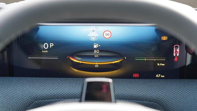 Citro&euml;n C5 Aircross Max 1.2 MHEV e-DCS6 145PS+PannenKit+BlackRoof Matrix-LED+BlackRoof**sofort verf&uuml;gbar** 