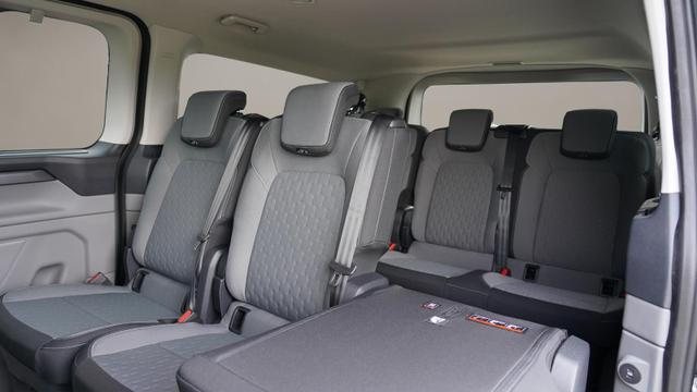 Ford Tourneo Custom 320 L2 Titanium FWD L2H1 2.0TDCi Titanium|AHK|LED 