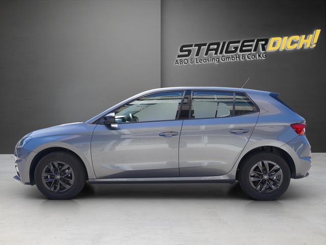 Skoda Fabia Young Edition 1.0 TSI GRA+Kamera+Sitzheizung+Tempomat+LED 