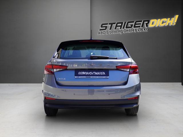 Skoda Fabia Young Edition 1.0 TSI GRA+Kamera+Sitzheizung+Tempomat+LED 