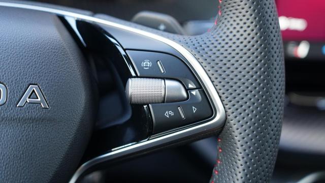 Skoda Octavia Combi RS 2.0TSI DSG+AHK+Matrix+Pano+sofort verf&uuml;gbar 