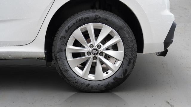 Skoda Kamiq Selection 1.5TSI DSG+KomfortPaket DSG>LED>Sitzheizung 