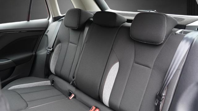 Skoda Kamiq Selection 1.5TSI DSG>LED>Sitzheizung 