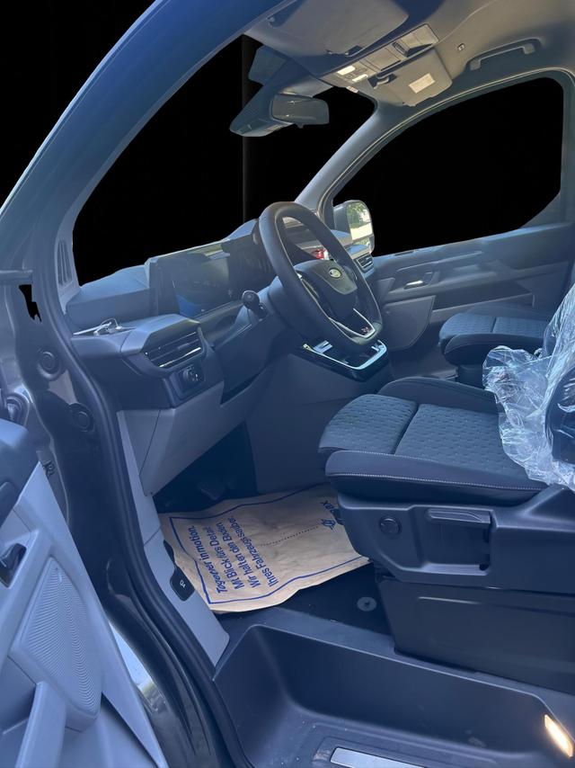 Ford Tourneo Titanium 320 L1H1>Matrix-LED>AHK>Schiebet&uuml;r Li+Re 