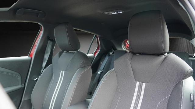 Opel Corsa GS 1.2 MHEV LED+Tempomat+Kamera 