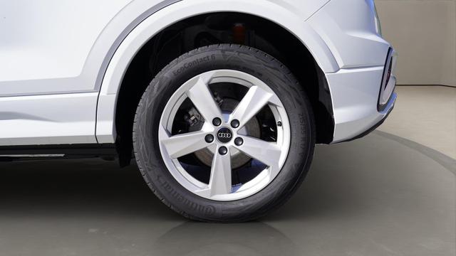 Audi Q2 S-Line 35TFSI S Line 35TFSI+Kamera+Matrix-LED+Panoramadach 