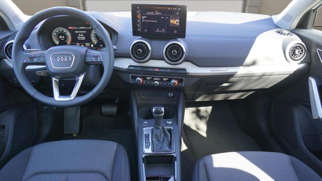Audi Q2 S-Line 35TFSI S Line 35TFSI+Kamera+Matrix-LED+Panoramadach 