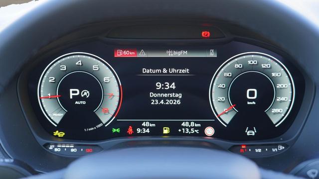Audi Q2 S-Line 35TFSI S Line 35TFSI+Kamera+Matrix-LED+Panoramadach 