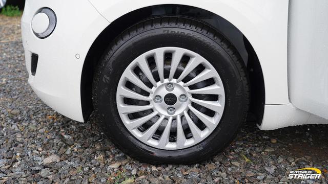 Fiat 500e 3+1 Icon icon+42 kWh Akku+Sofort Verf&uuml;gbar+ 