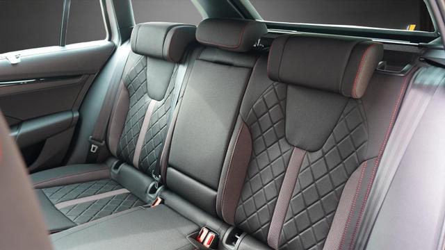 Skoda Octavia Combi RS 2.0TSI DSG+AHK+Matrix+Pano+sofort verf&uuml;gbar 