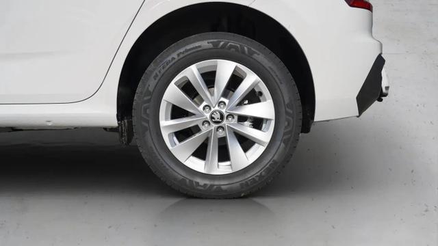 Skoda Kamiq Selection 1.5TSI DSG+KomfortPaket+AHK 