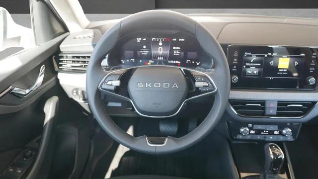 Skoda Kamiq Selection 1.5TSI DSG+KomfortPaket+AHK 