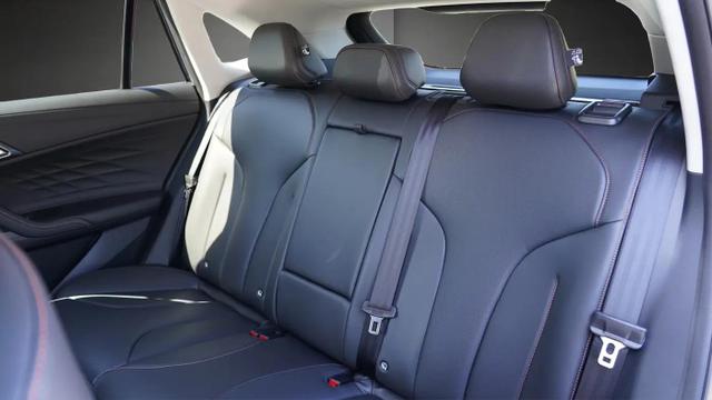 MG HS Luxury LUXURY>ACC>LED>Elekt.Heckklappe 