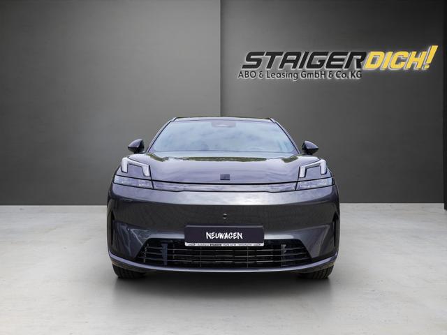 Lynk & Co 08 - Core +ACC+PANO+LED+Plugin Hybrid