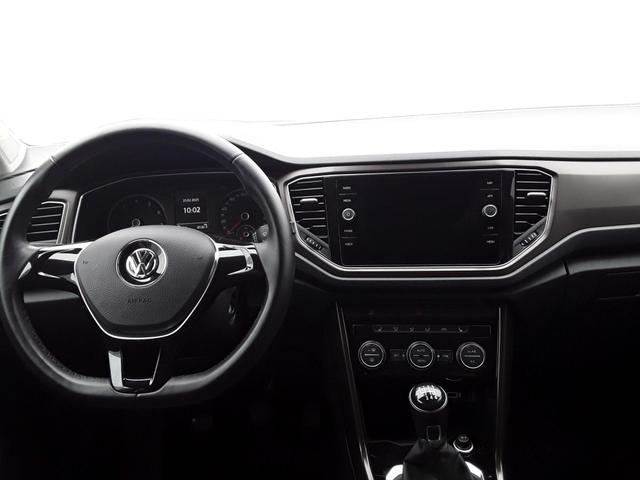Volkswagen / T-Roc / Pure White / / / T-Roc