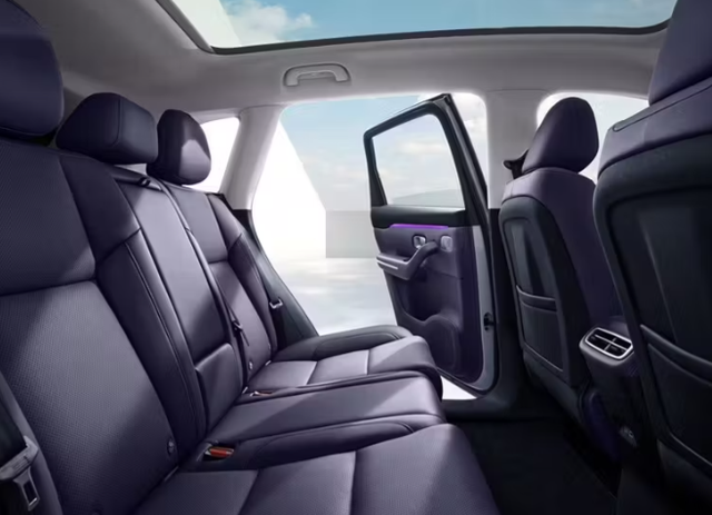 Leapmotor C10 REEV 1.5 28kWh Design 