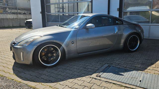 Nissan 350Z Coupe 