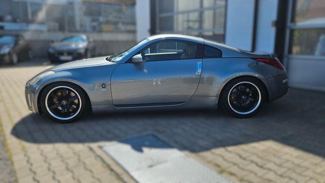Nissan 350Z Coupe 