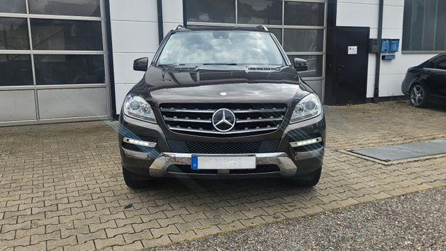 Mercedes-Benz ML-Klasse ML 350 BE 4Matic *GSHD*AHK*Airmatic*ACC*Leder* 