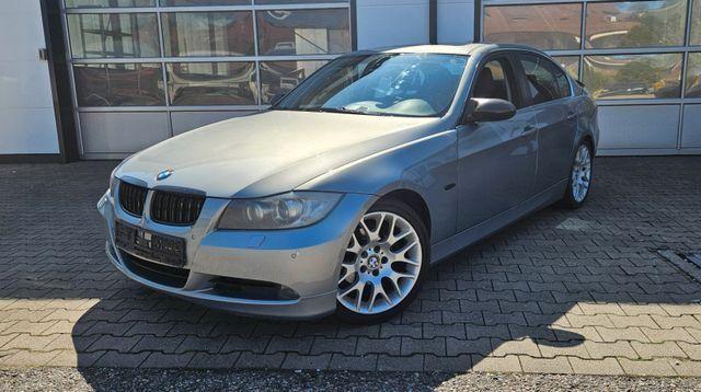 BMW 3er - i Lim. *Xenon*Sportsitze*NaviProf*PDC*HiFi*