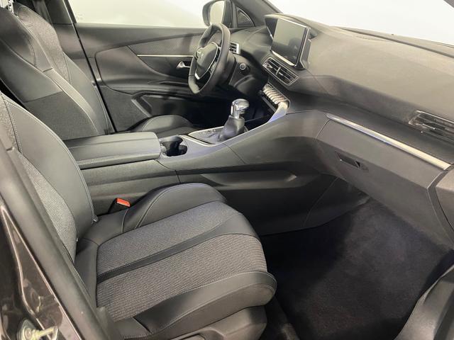 Peugeot 3008 1.2 PureTech 130 Allure LED*NAVI 96kW (... 