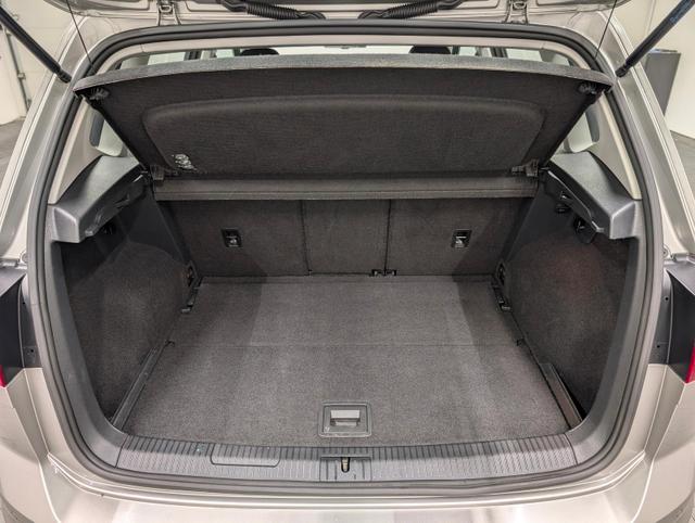 Volkswagen Golf Sportsvan Navi/SHZ/Massage/PDC/Tempom./AHK 