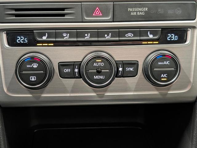 Volkswagen Golf Sportsvan Navi/SHZ/Massage/PDC/Tempom./AHK 