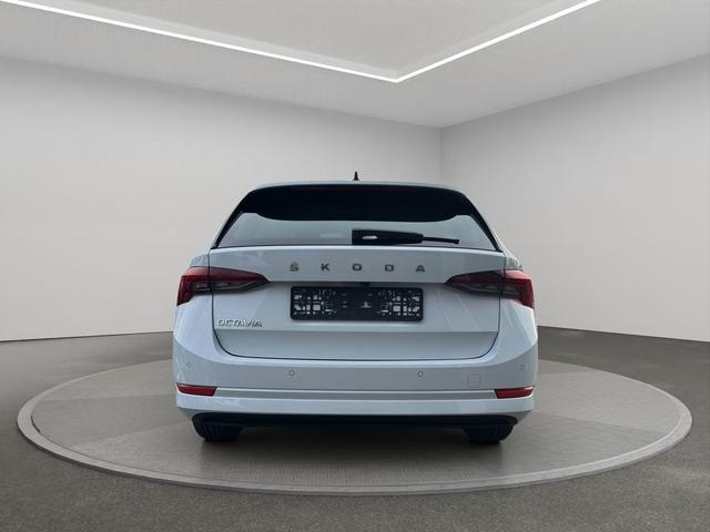 Skoda Octavia Combi LED/Virco/Carplay/Kam/SHZ/AHK/HUD 