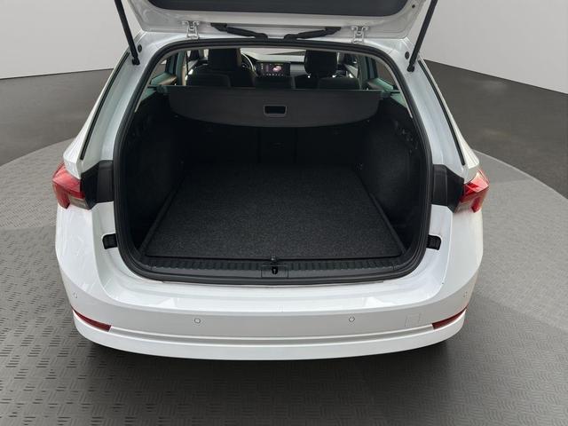 Skoda Octavia Combi LED/Virco/Carplay/Kam/SHZ/AHK/HUD 