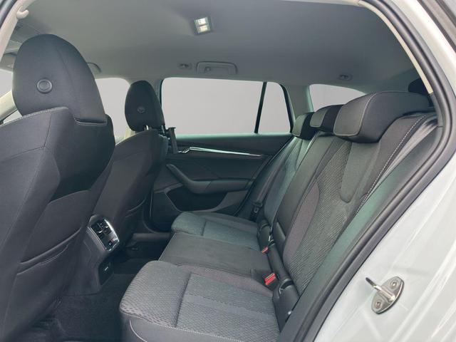 Skoda Octavia Combi LED/Virco/Carplay/Kam/SHZ/AHK/HUD 