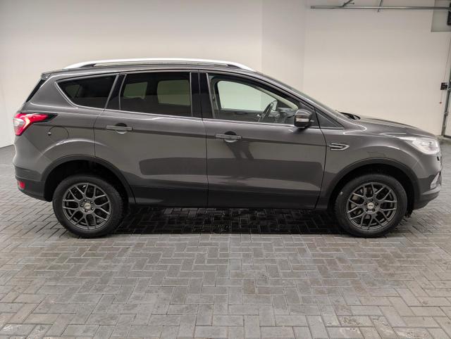 Ford Kuga Titanium AHK/el.Heck/Bi-Xenon/Kam/Navi/SHZ 