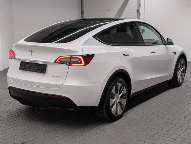 Tesla Model Y Long Range AWD LED/Navi/Pano/4xSHZ/19-LM 