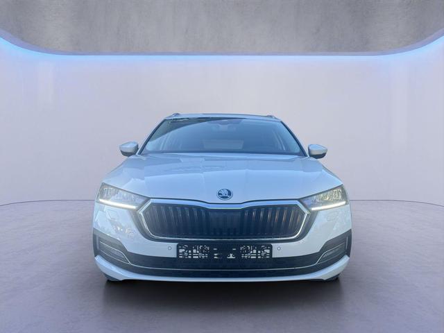 Skoda Octavia Combi - Selection Plus LED/AHK/HuD/ACC/4xSHZ/Navi/Kam