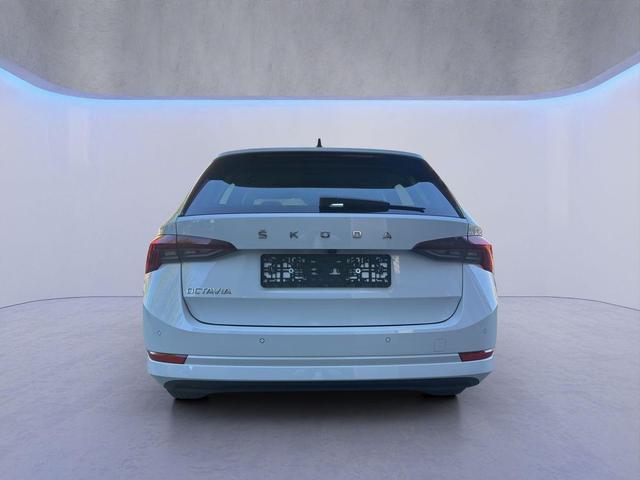 Skoda Octavia Combi Selection Plus LED/AHK/HuD/ACC/4xSHZ/Navi/Kam 