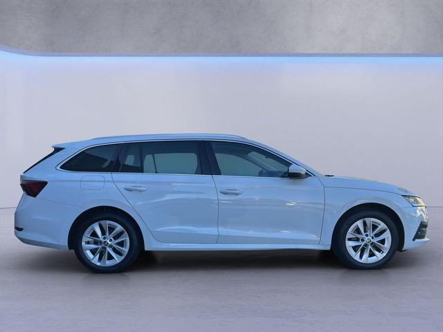 Skoda Octavia Combi Selection Plus LED/AHK/HuD/ACC/4xSHZ/Navi/Kam 
