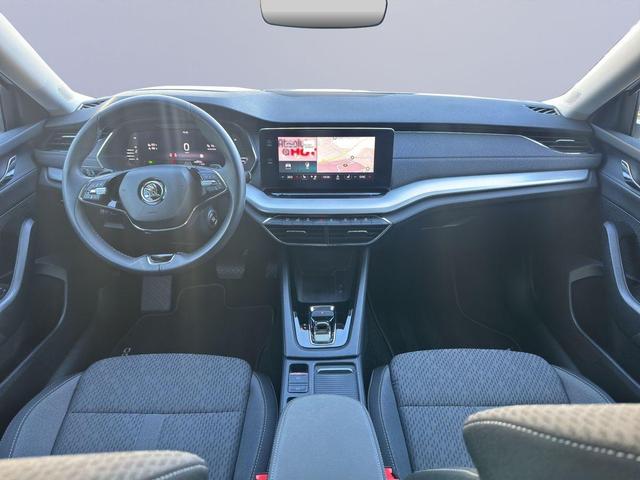 Skoda Octavia Combi Selection Plus LED/AHK/HuD/ACC/4xSHZ/Navi/Kam 