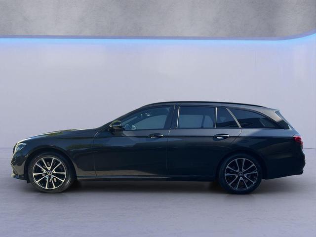 Mercedes-Benz E-Klasse AVANTGARDE E 300d 4Matic LED/AHK/MBUX/SHZ/ACC 
