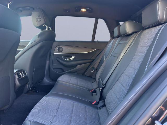 Mercedes-Benz E-Klasse AVANTGARDE E 300d 4Matic LED/AHK/MBUX/SHZ/ACC 