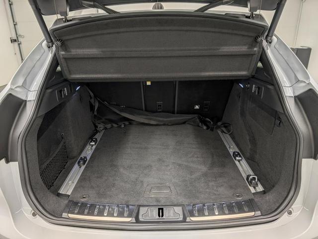 Jaguar F-Pace R-Sport AWD Navi/Pano/Meridian/Kam/19"LM 