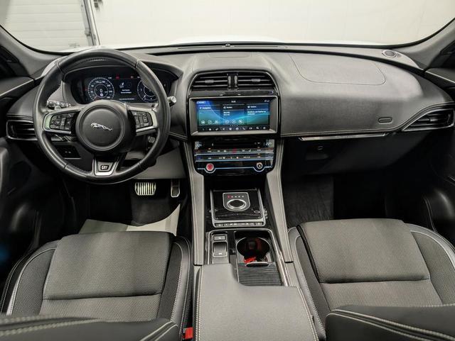 Jaguar F-Pace R-Sport AWD Navi/Pano/Meridian/Kam/19"LM 