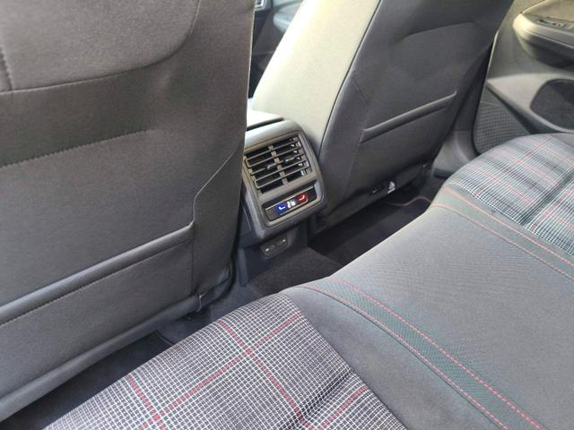 Volkswagen Golf VIII GTI LED/Carplay/H&K/KAM/SHZ/HeadUp 