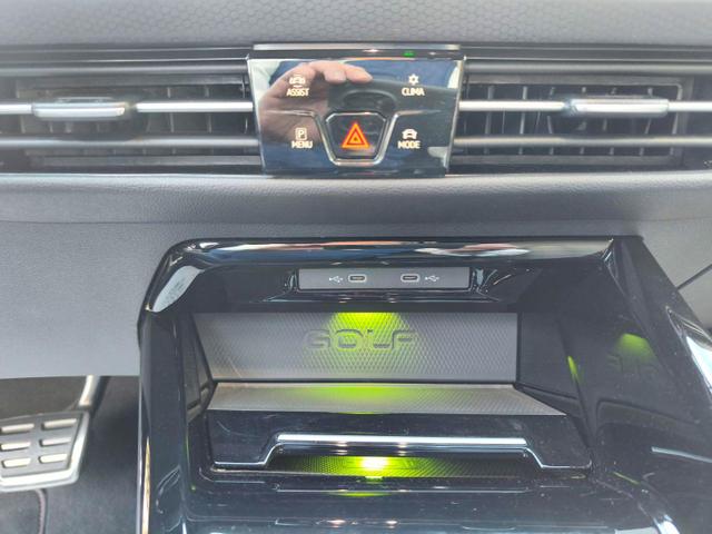 Volkswagen Golf VIII GTI LED/Carplay/H&K/KAM/SHZ/HeadUp 